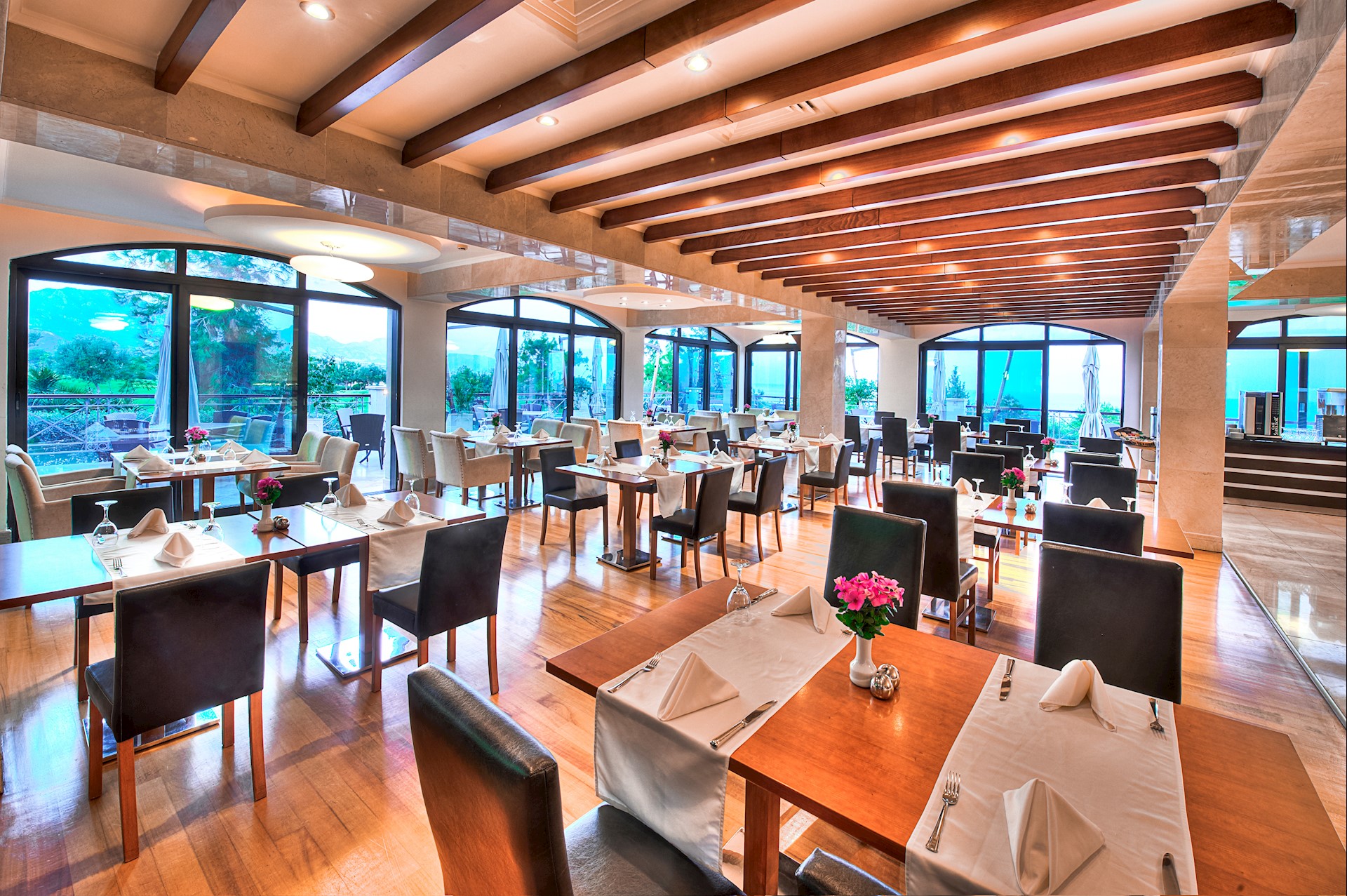 Korineum Spa and Beach Resort