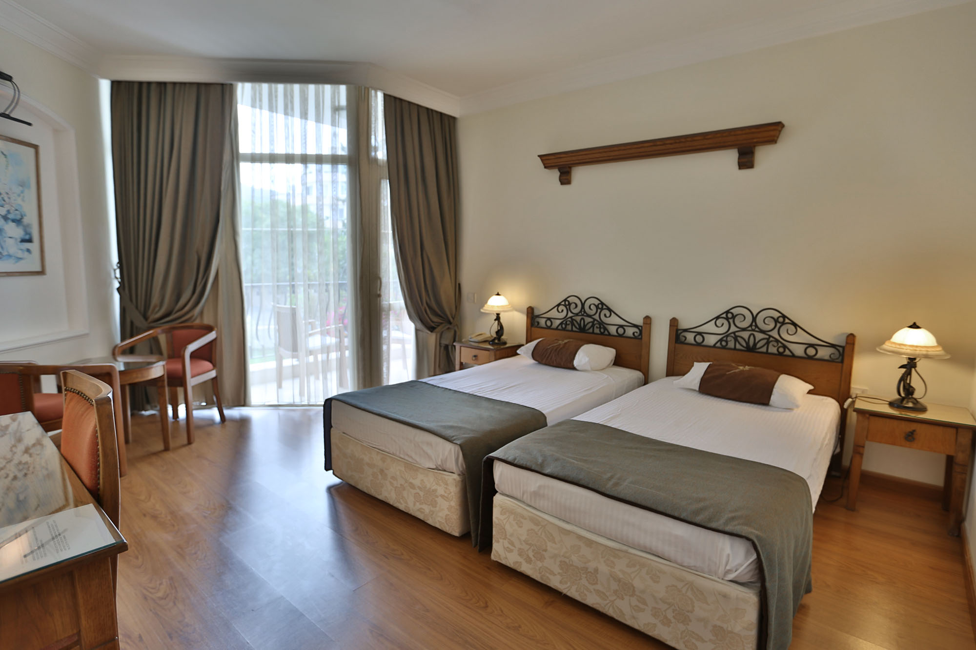 pia bella superior room