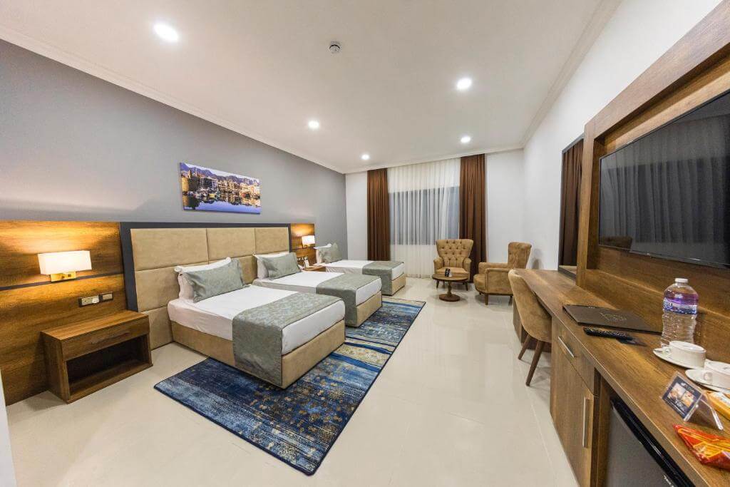 53 mc palace triple bedroom kyrenia