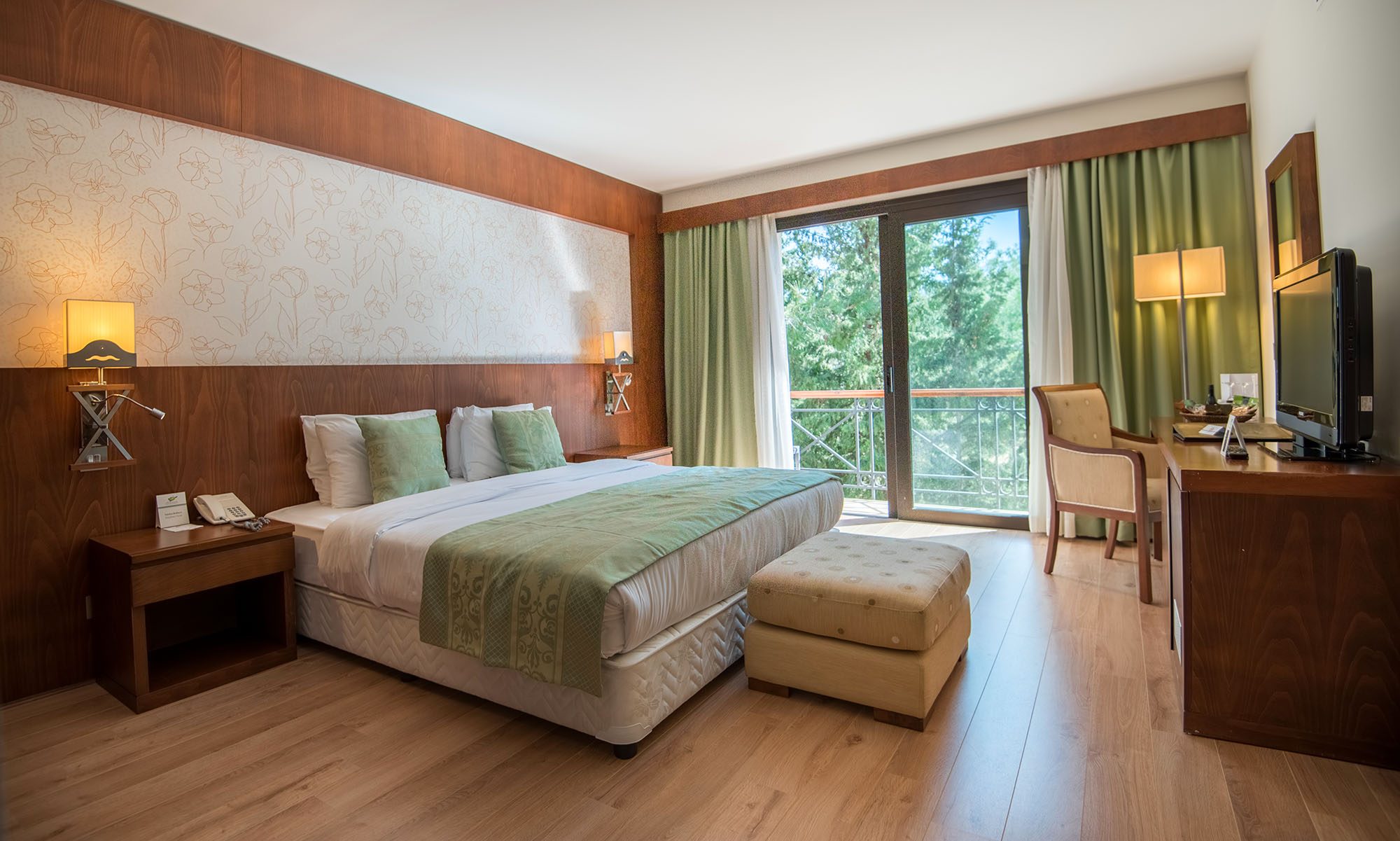 korineum golf residence room