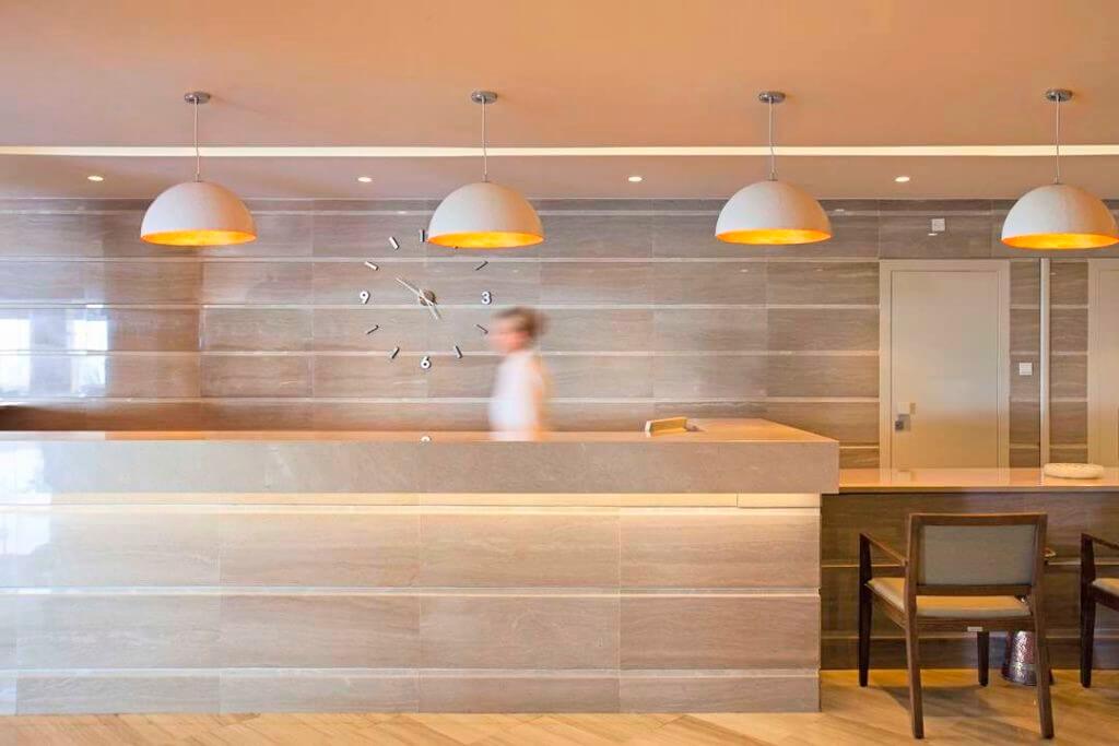 alion beach hotel reception