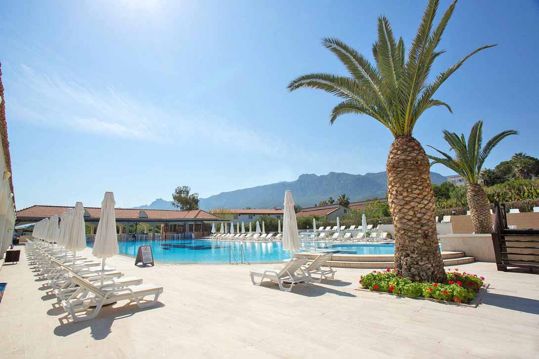 Denizkizi pool view kyrenia
