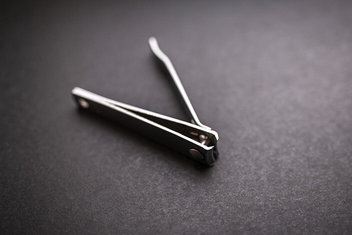 clipping-nails-cyprus.jpg