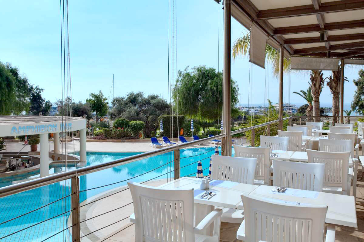 st.raphael hotel octagon restaurant view