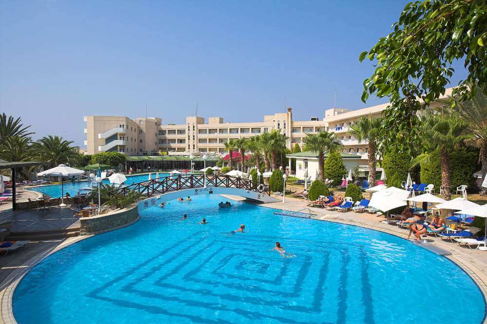 aloe hotel cyprus poolview