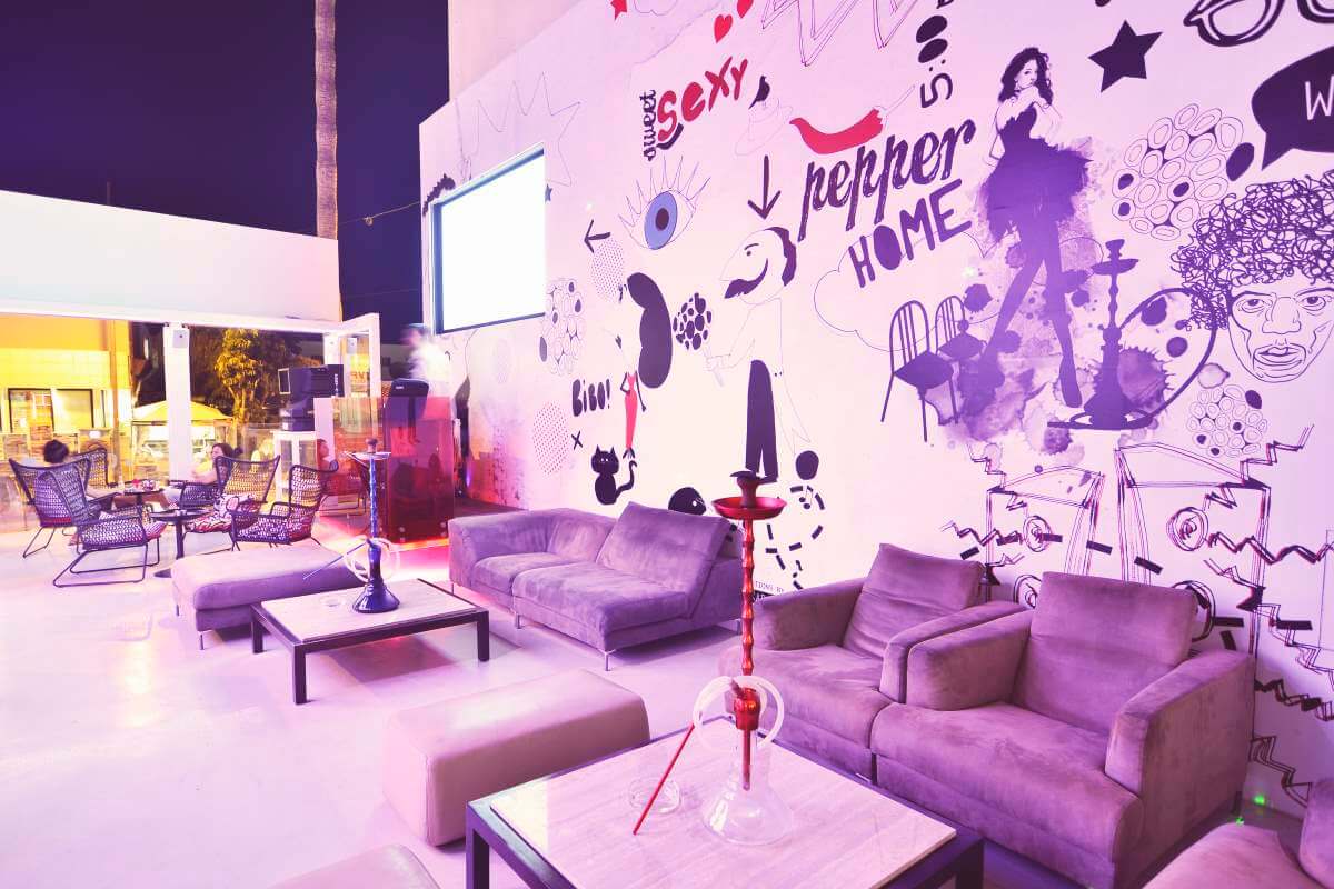 napa plaza lounge area