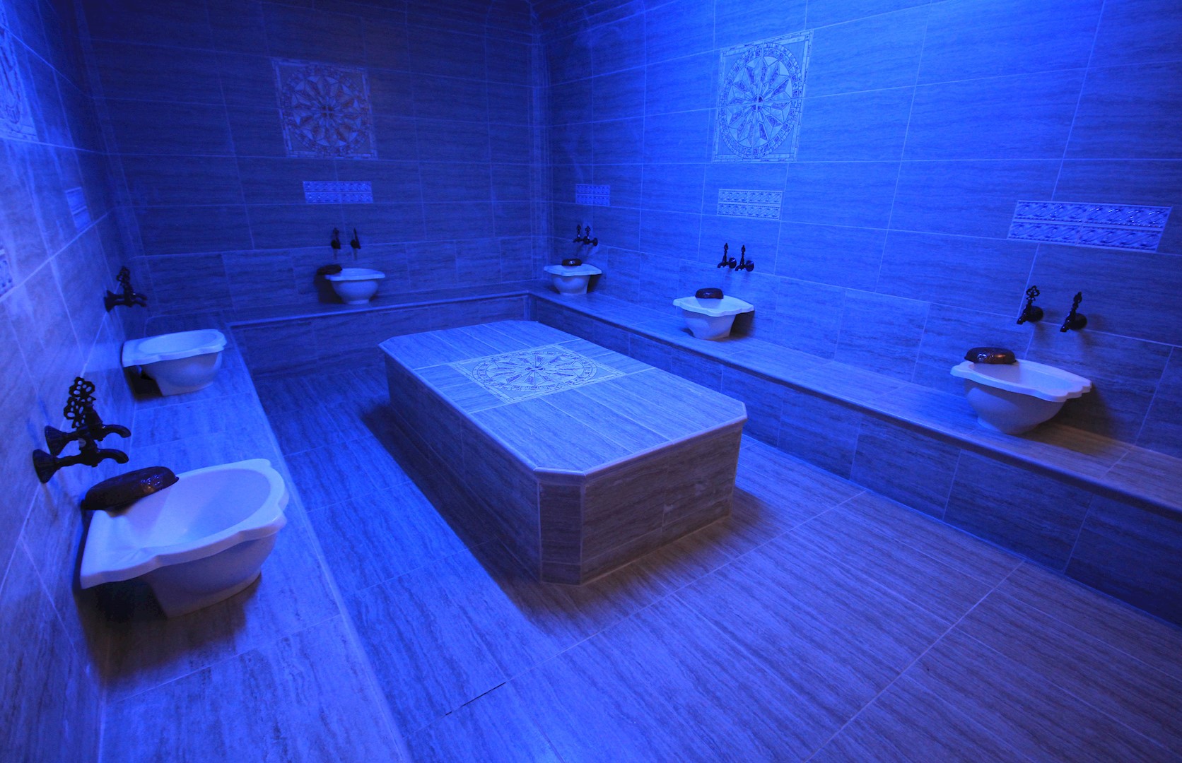 lapida hotel hamam