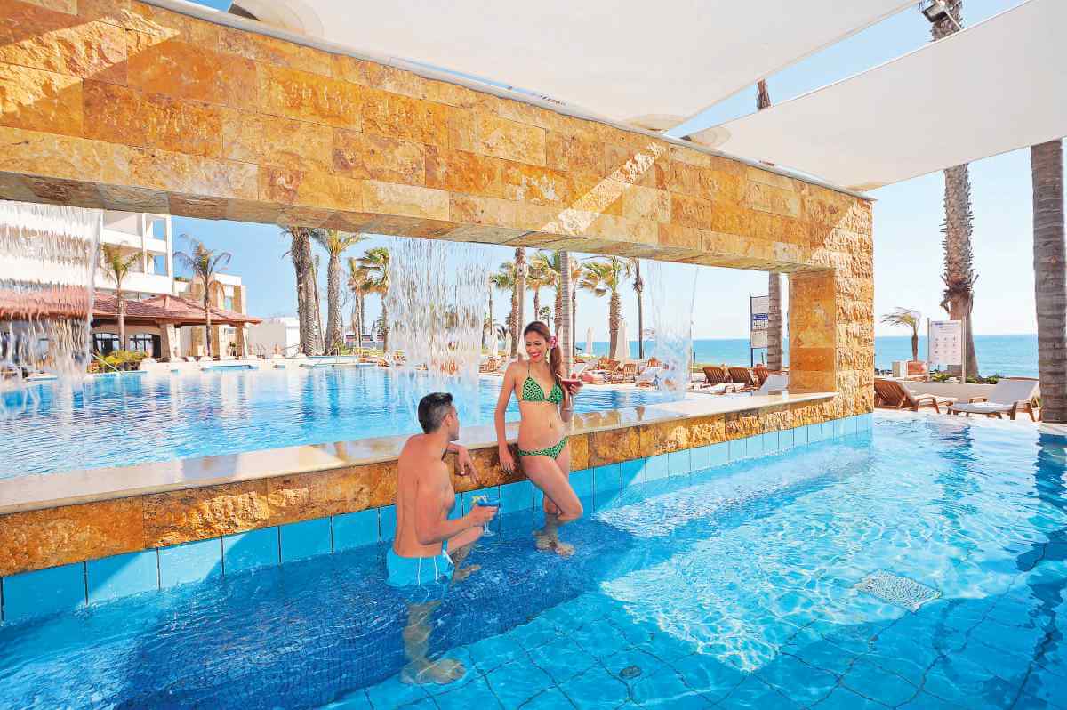 alexander beach hotel pool bar