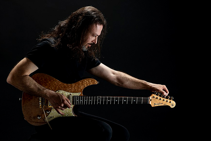 okan-ersan-guitarist-north-cyprus