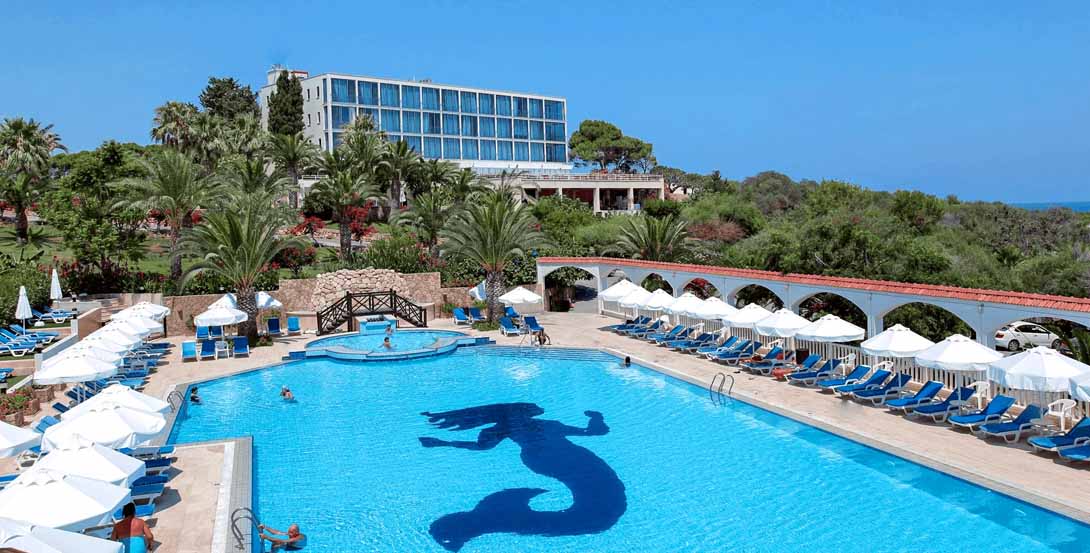 Denizkizi beach area kyrenia
