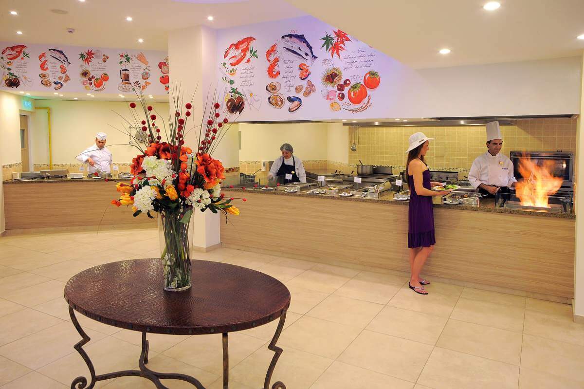 elias beach hotel lrestaurant dining