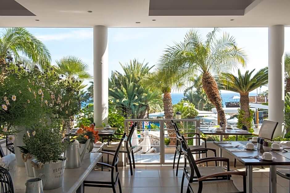 mediterranean beach hotel restaurant limassol