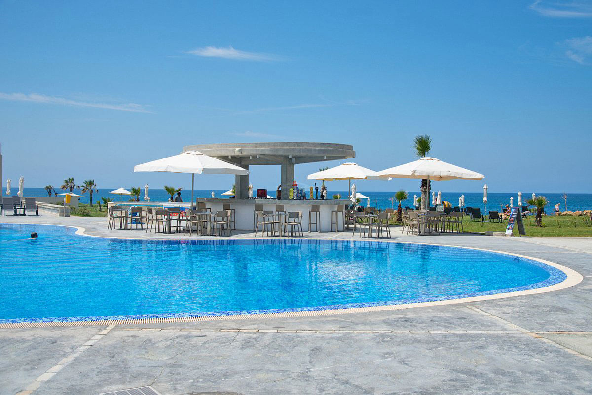 16 amphora hotel outdoor pool cyprus