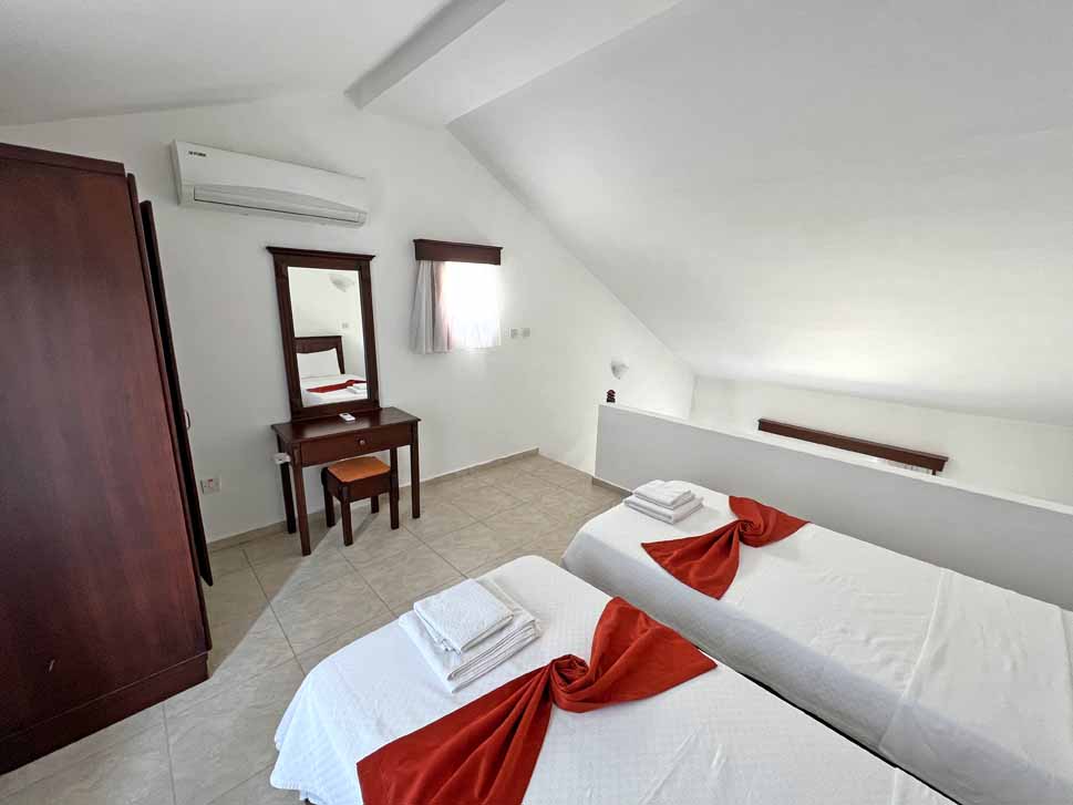 Holiday Village Room 