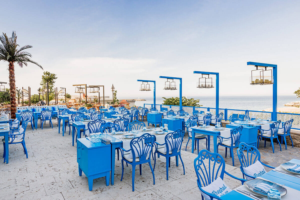 lords palace outdoor seafood restaurant