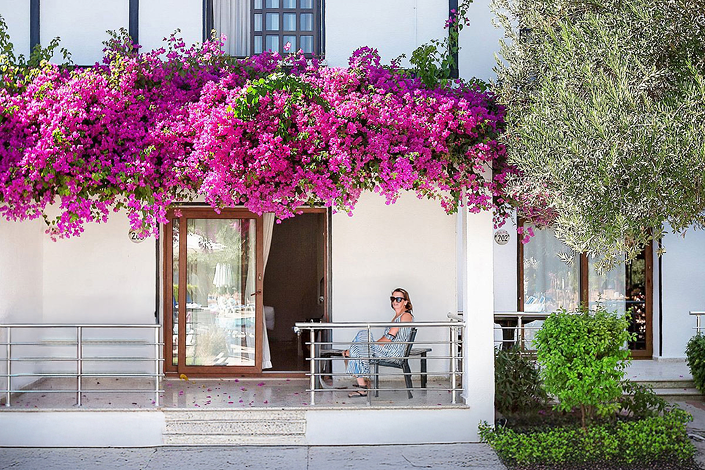 the-ship-inn-accomodation-kyrenia.png