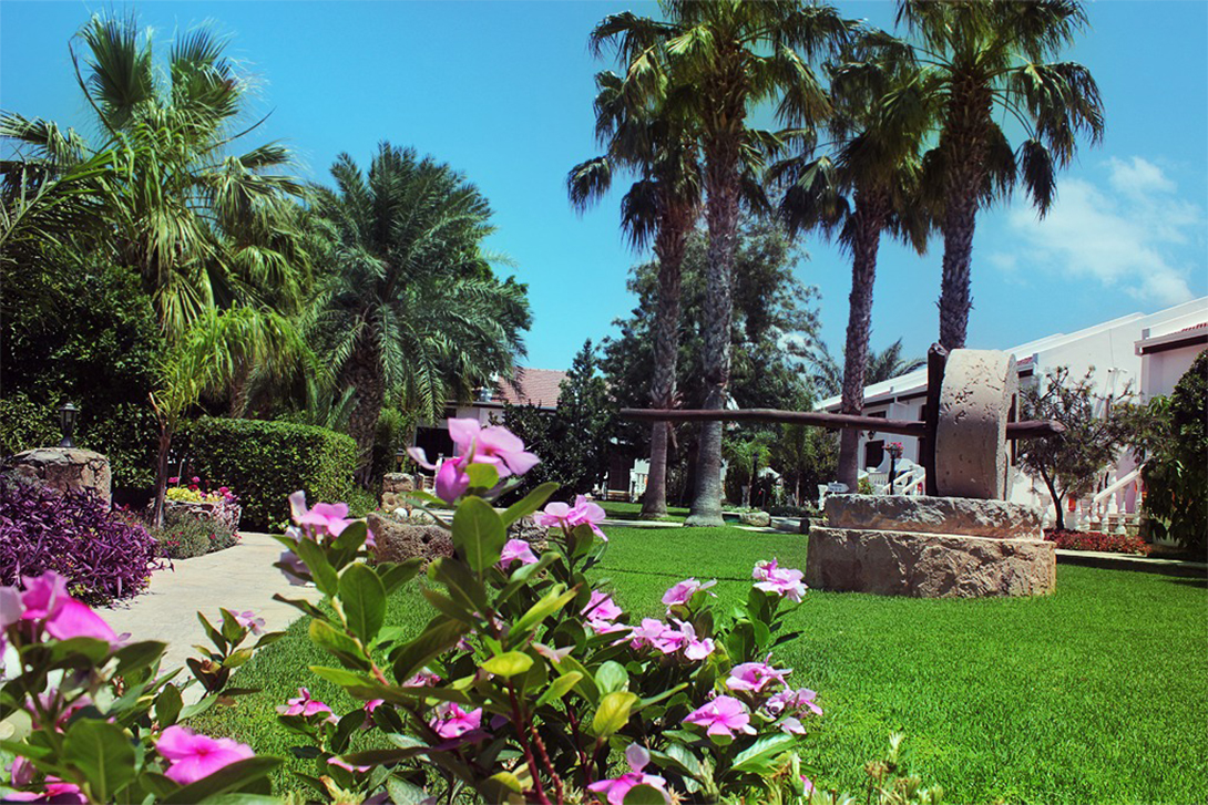 almond village garden view kyrenia