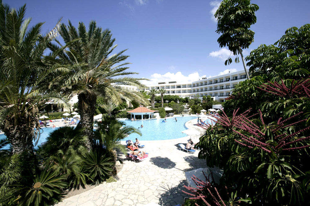 avanti hotel paphos cyprus outdoor pool 