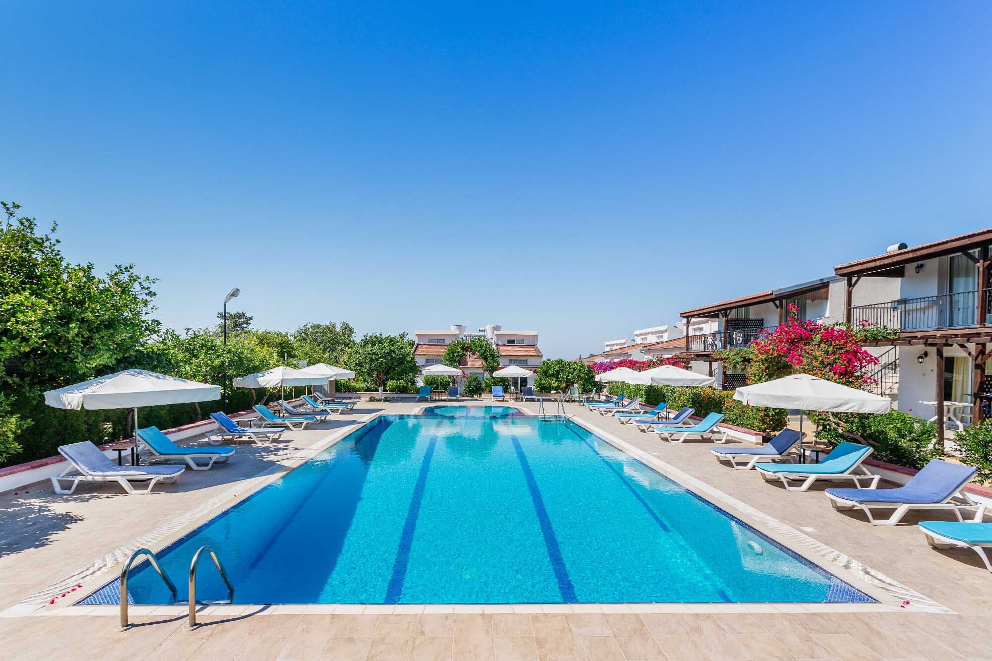 17 citrus gardens swiming pool kyrenia