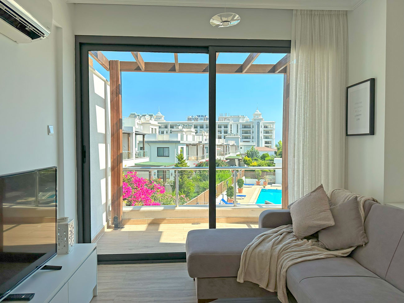 diamond hidden apartments living room