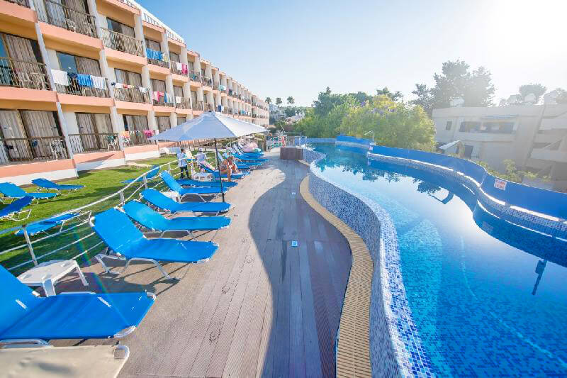 avlida four star hotel paphos