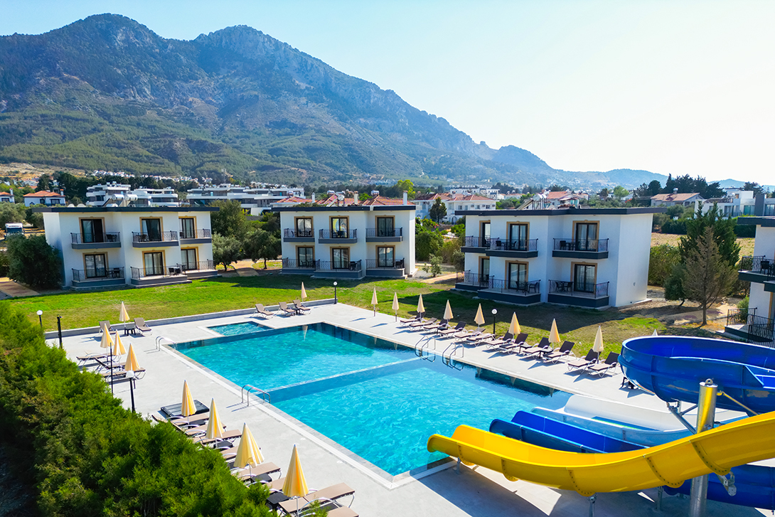 65-sempati-hotel-pool-with-garden-Kyrenia