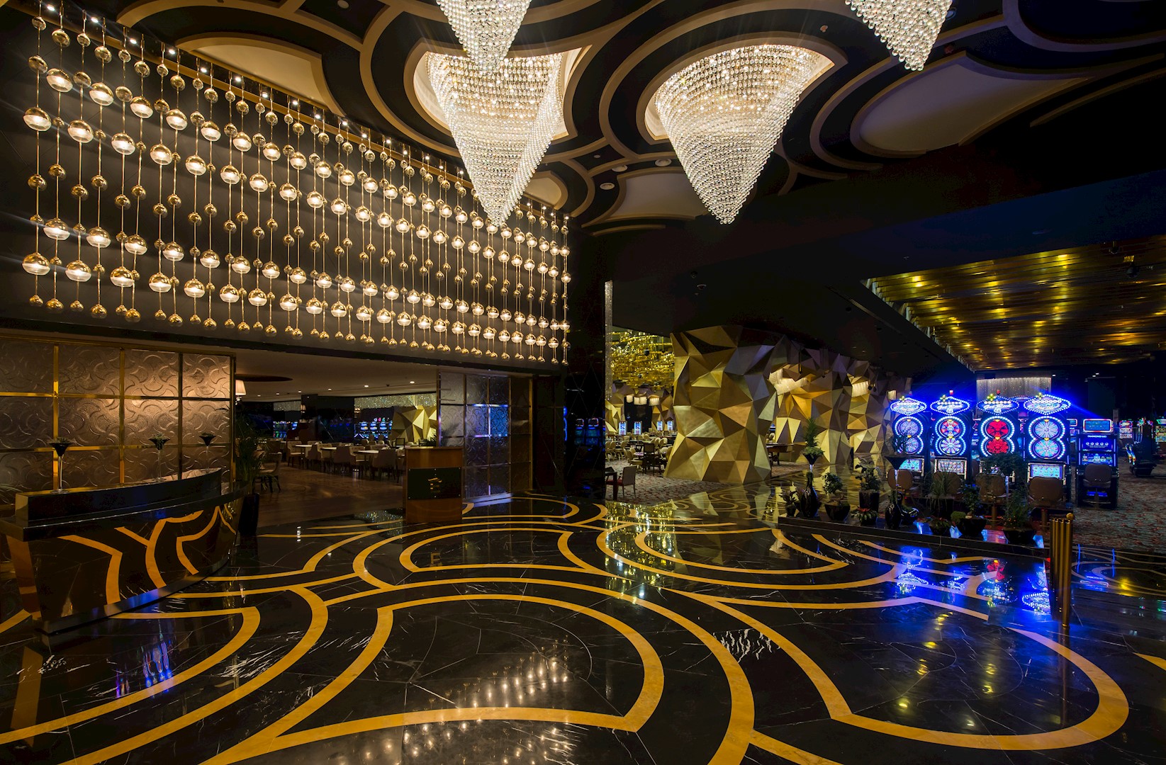 elexus hotel spa resort casino