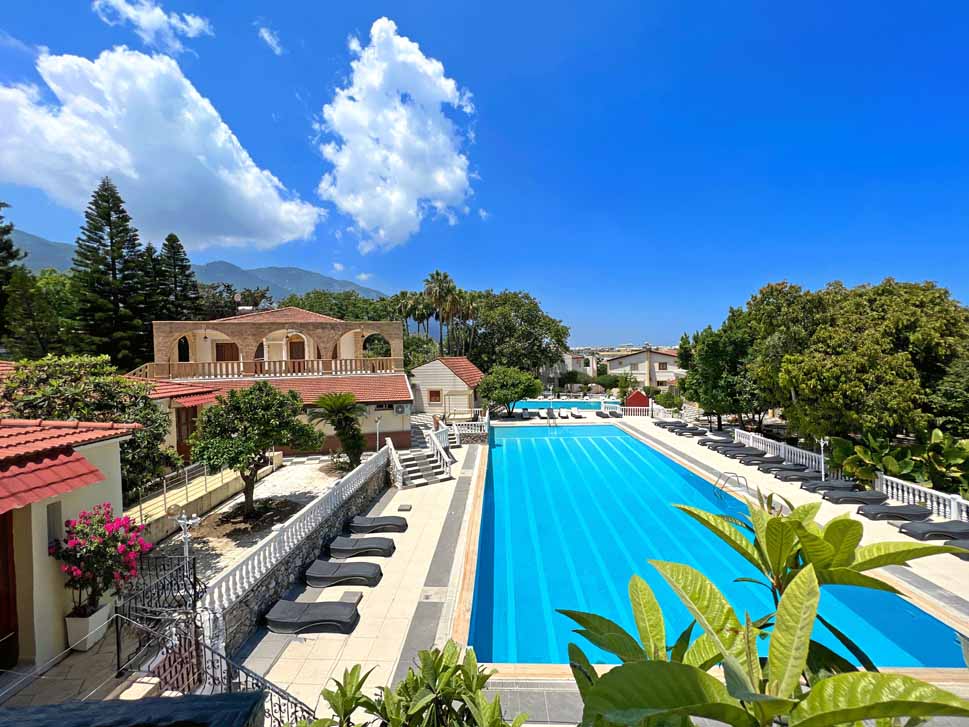 Riverside Garden Resort Swimming Pool