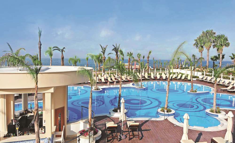 olympic lagoon resort pool bar