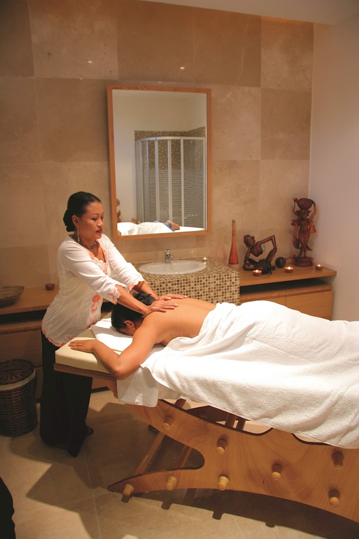 Korineum Spa and Beach Resort