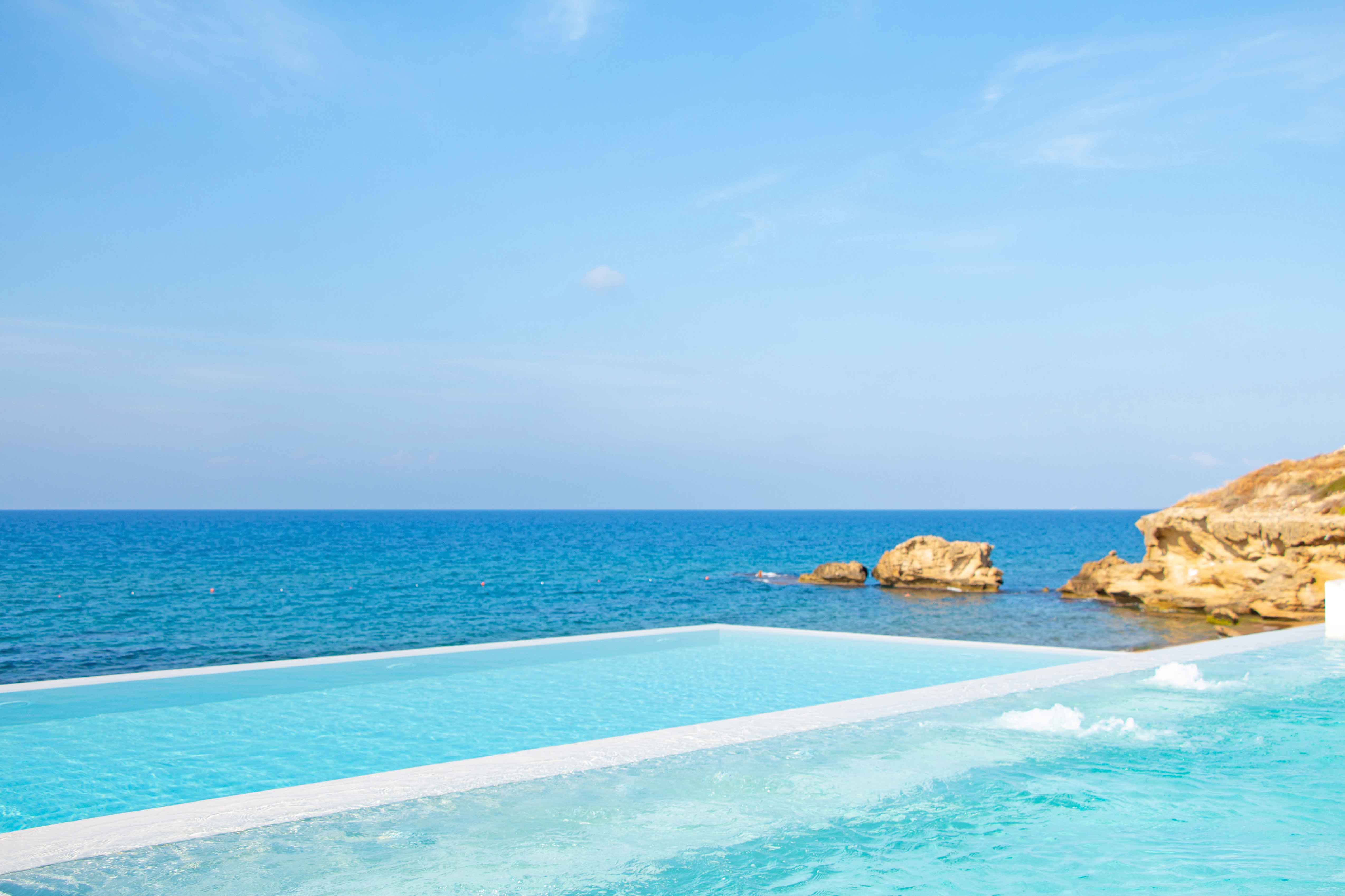 infinity-pool-acapulco-north-cyprus.jpg