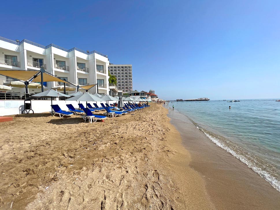 mimoza- beach view famagusta