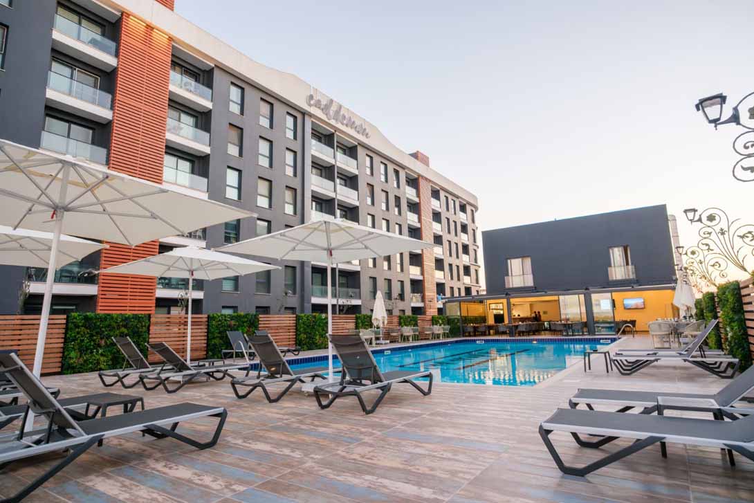 28 caddeminn Poolview famagusta