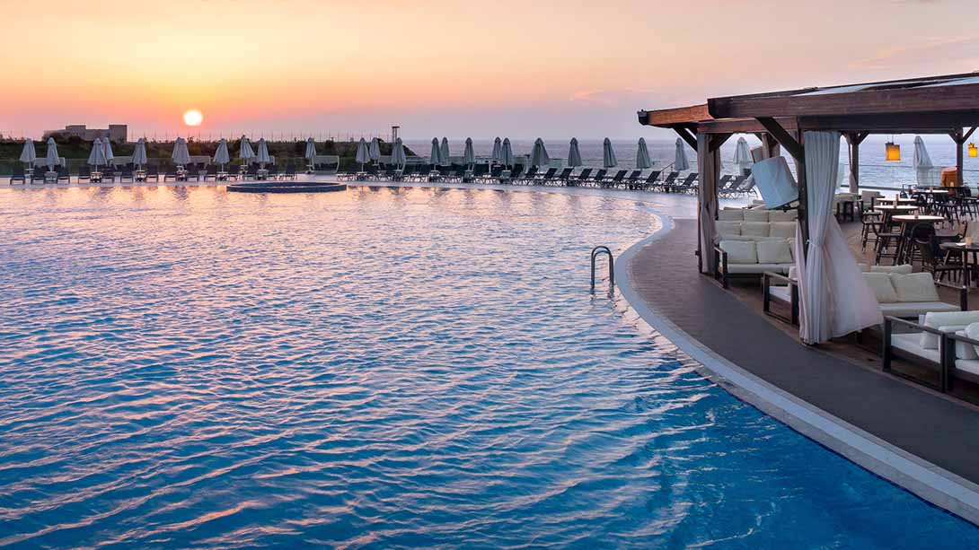 elexus hotel pool area kyrenia