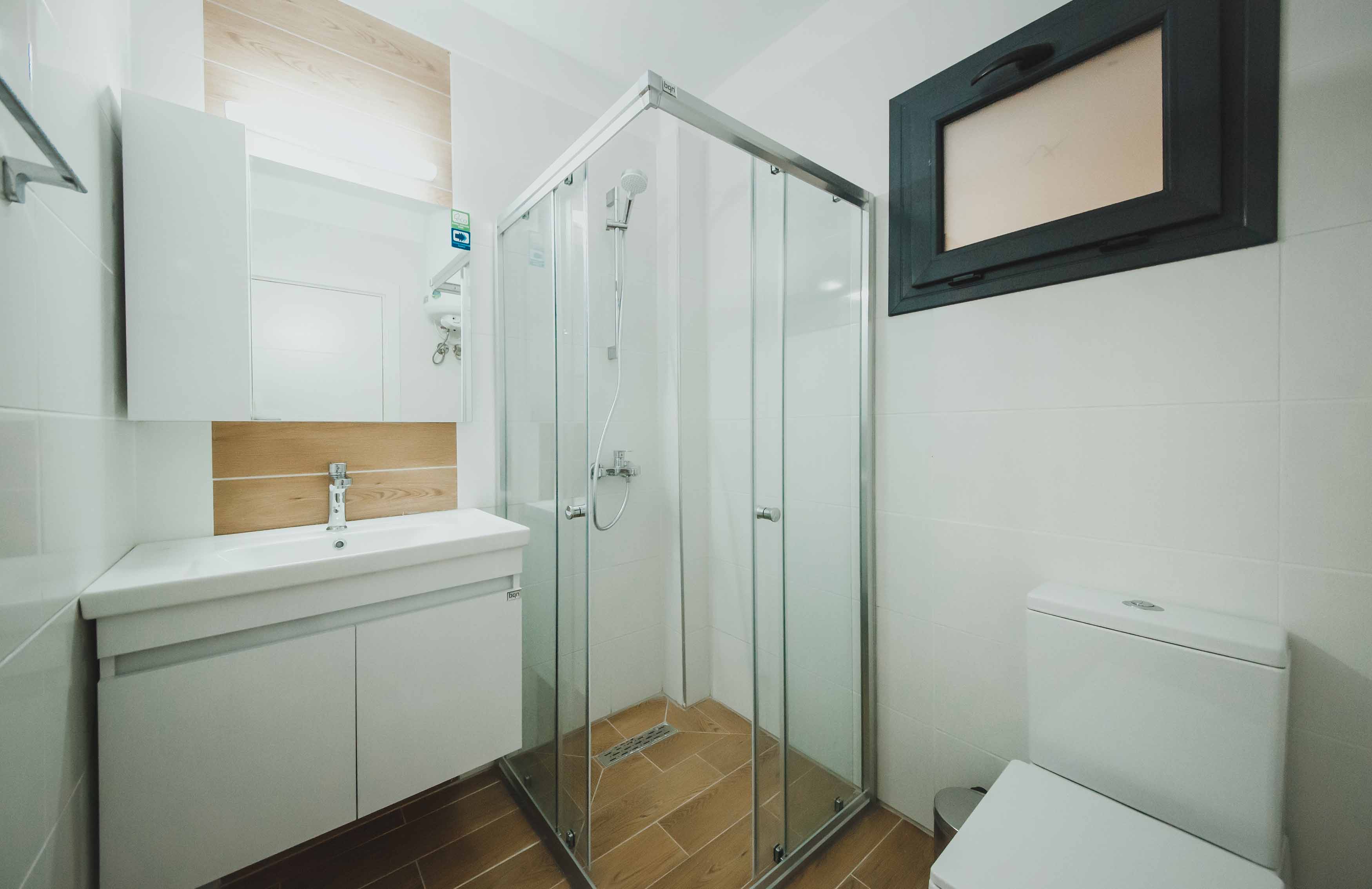 studio bathroom caeser resort famagusta