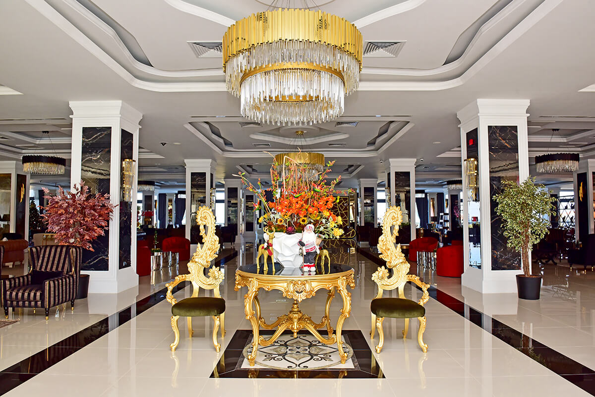 6 mc palace main lobby