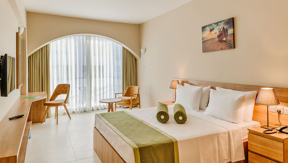 Hotel Room Landview