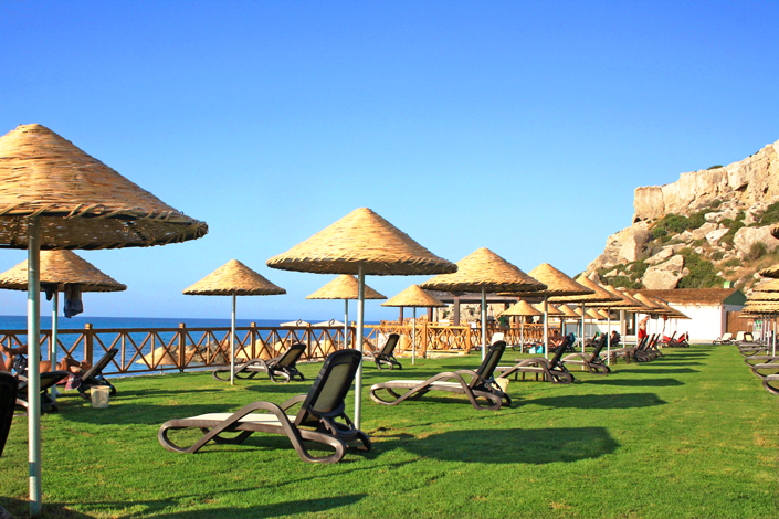 korineum-golf-beach-north-cyprus