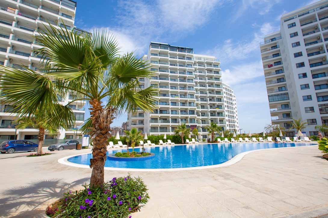 caeser resort pool famagusta