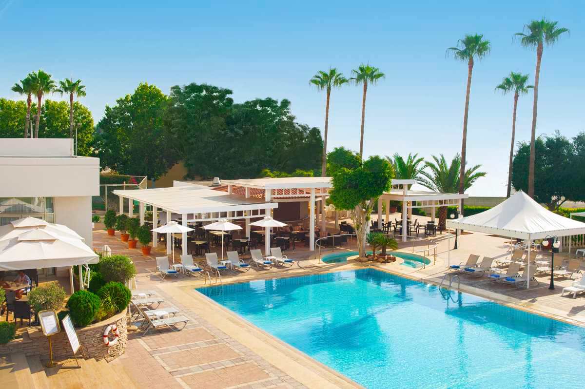 Palm fringed paradise!