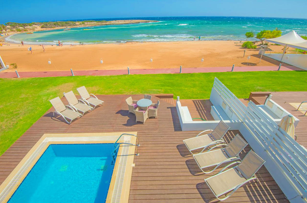 Dome Beach Hotel