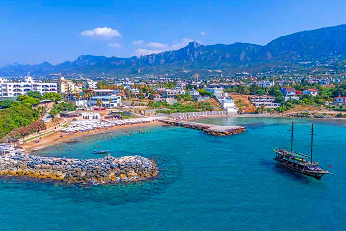 public-beaches-the-ship-inn-kyrenia.png