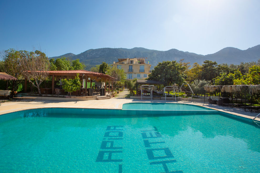 lapida-hotel-pool-view-kyrenia