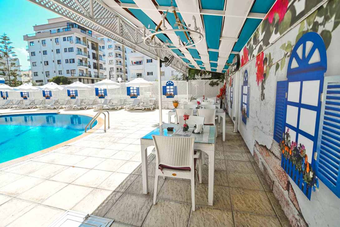 sammys pool view kyrenia