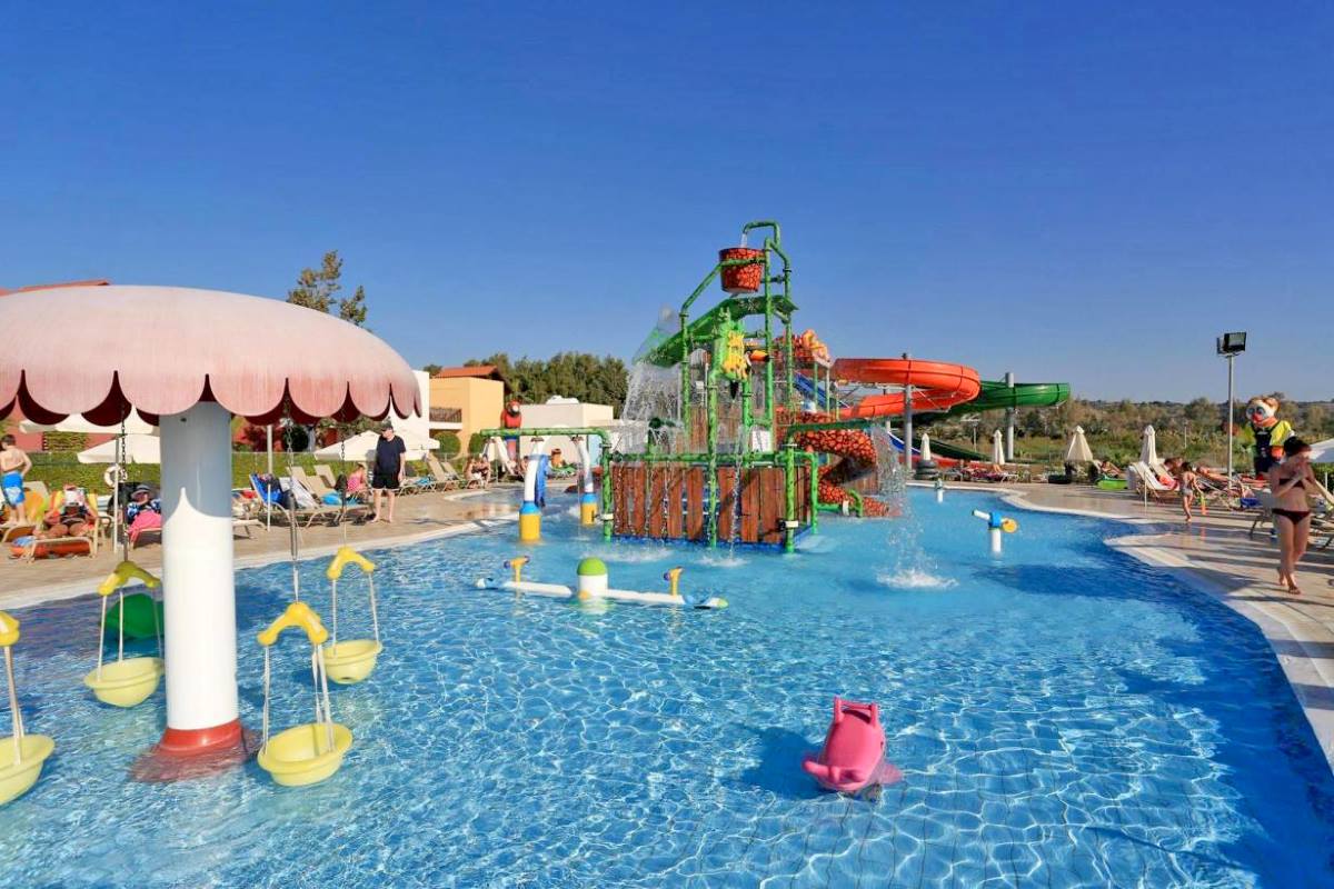 aqua sol holiday pool cyprus