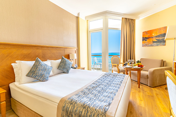 salamis-seaview-room.jpg