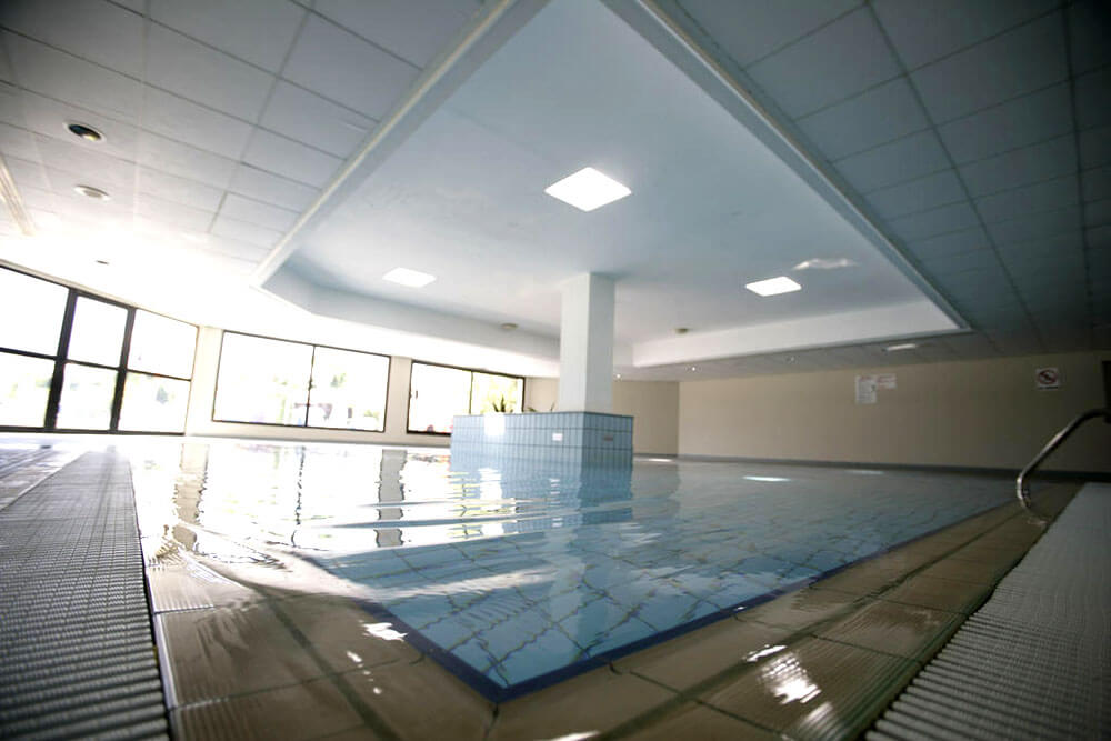 avanti hotel paphos indoor pool