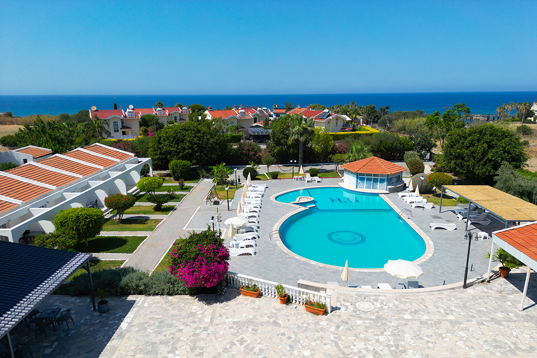 62-sempati-hotel-swimming-pool-Kyrenia