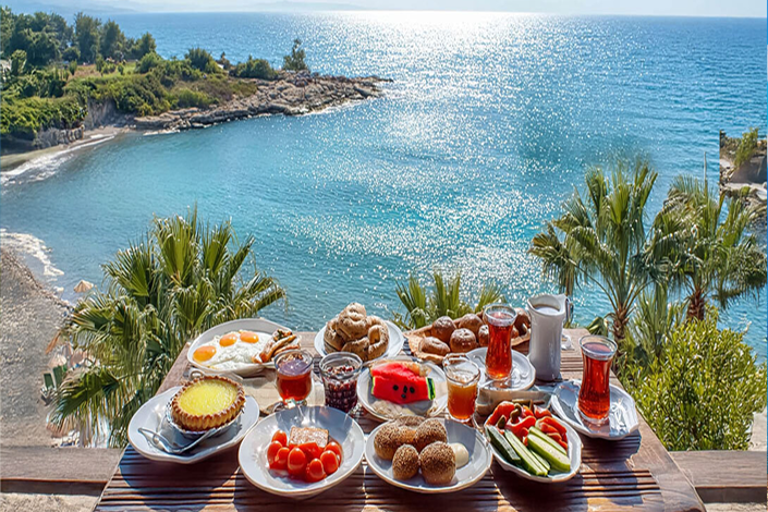 Top 10 Reasons to Escape to 4* Denizkizi Hotel This Winter