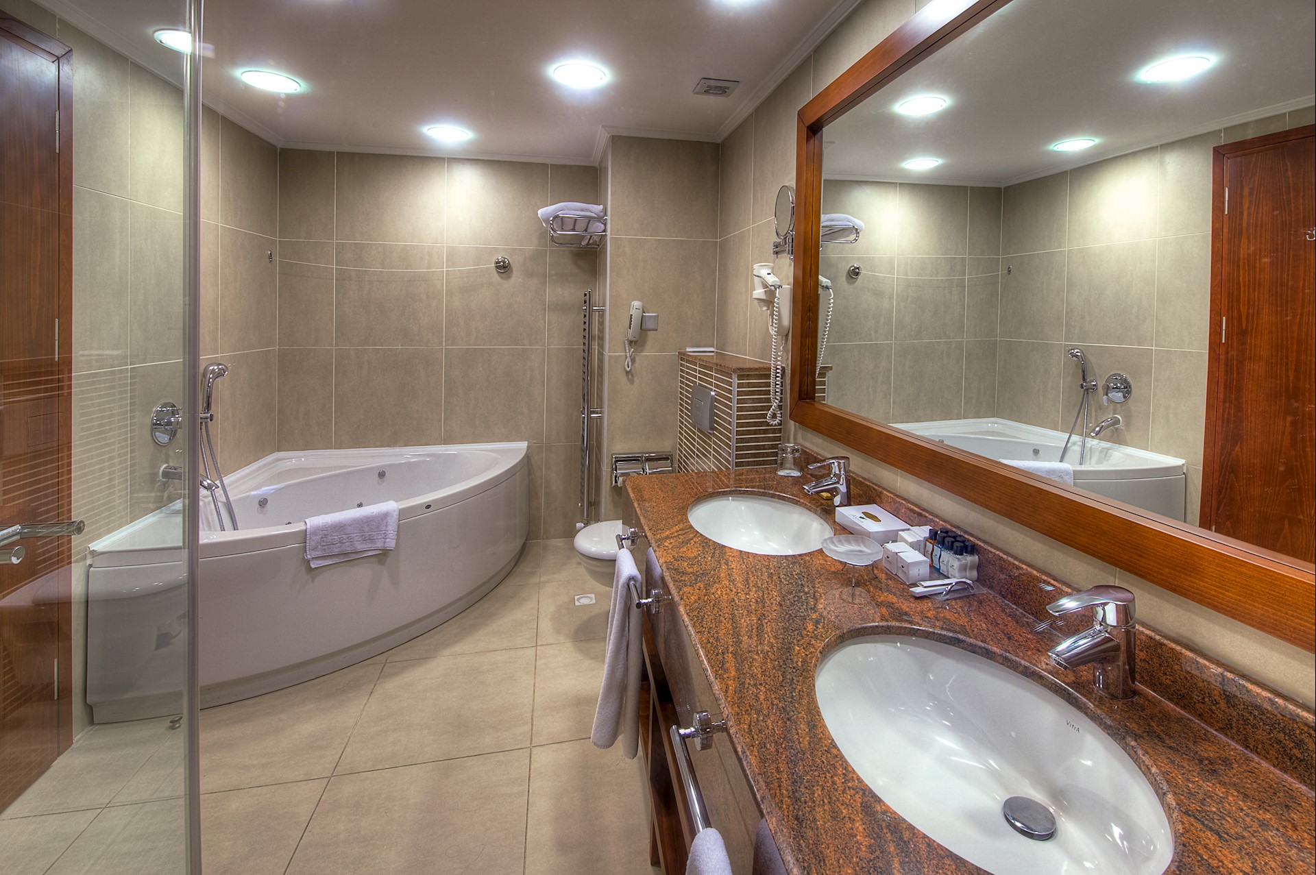 Korineum Spa and Beach Resort